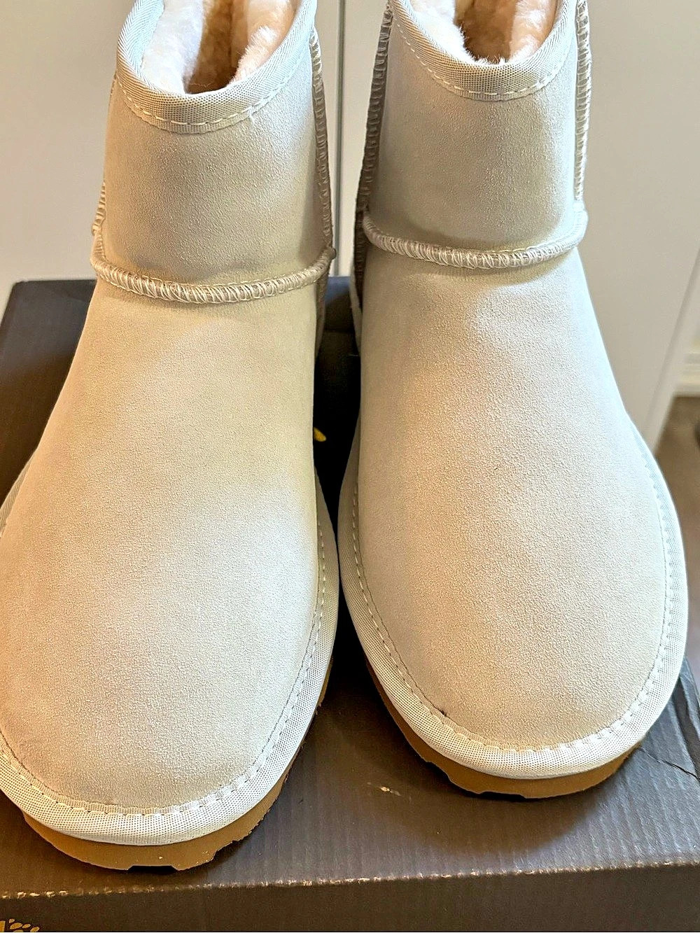Ausland White Water-Resistant Snow Boots Winter Snow Boots in White US 8.5 NWT